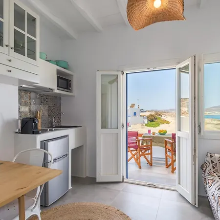 Manolis And Filio -by The Sea Holiday home Pachaina