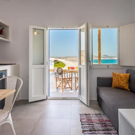 Vakantiehuis Manolis And Filio -by The Sea