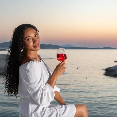 Vakantiehuis Manolis And Filio -by The Sea Pachaina